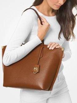 Bolso de piel granulada
