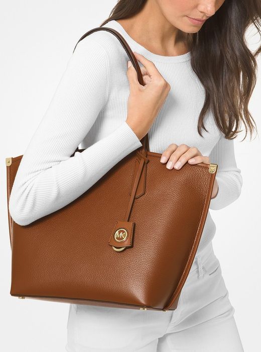 Bolso de piel granulada