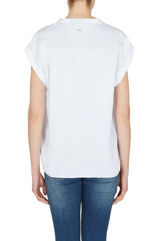 Camisa con manga caída