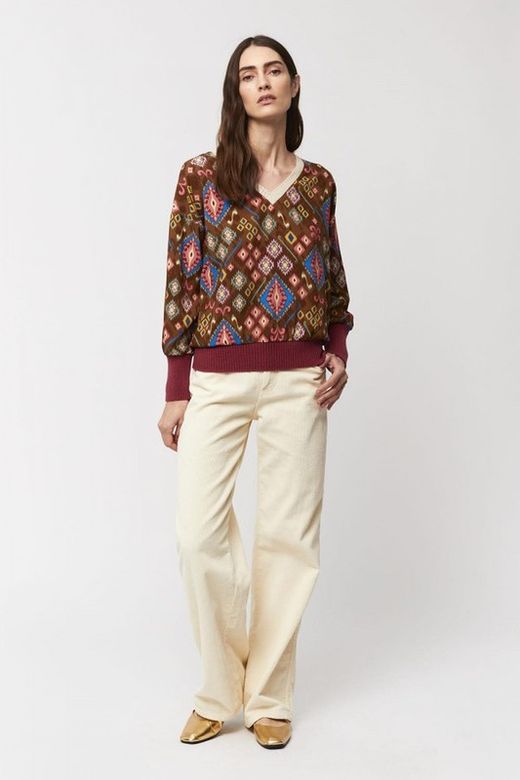 Camisa estampada en pico