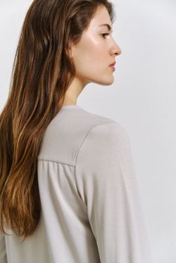 Camiseta cuello pico