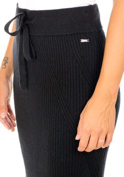 Falda larga de punto