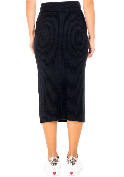 Falda larga de punto