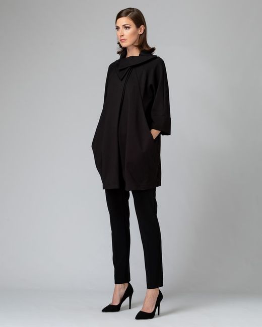 Pantalón de cintura ancha y ajustado