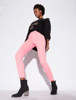 Pantalón pitillo rosa