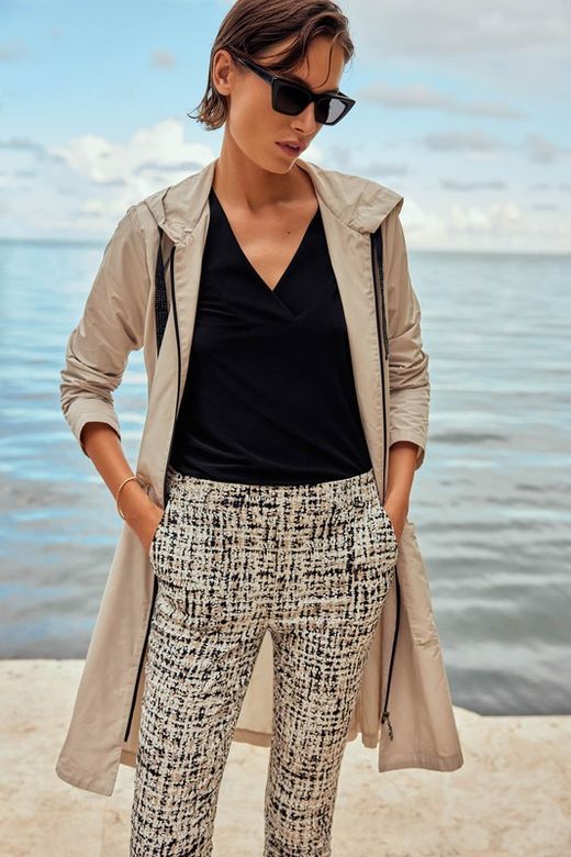 Parka con capucha