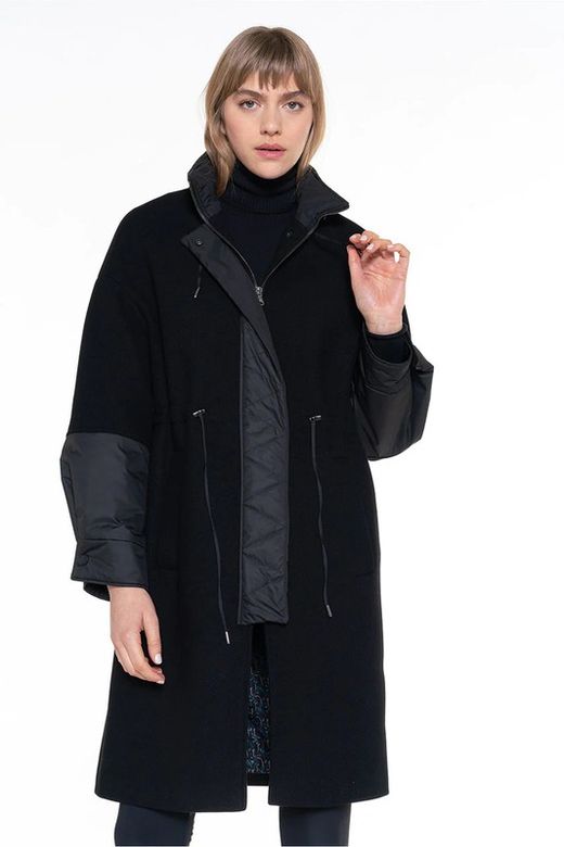 Parka con capucha