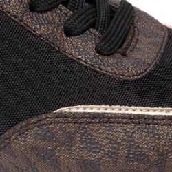 Sneaker Callan estampado con logotipo y liso