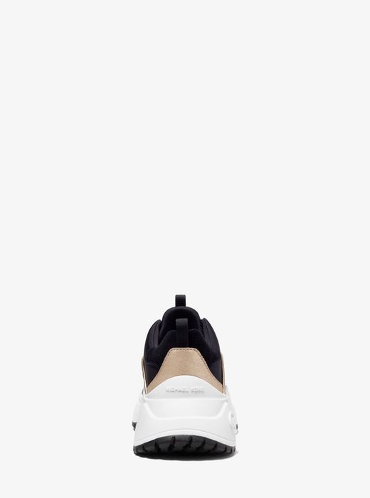 Sneaker Dara estampado con logotipo y lona