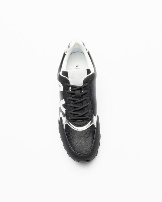 Sneaker logo
