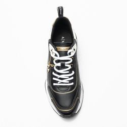 Sneaker logo