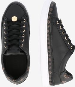 Sneakers combinada con cuero liso.