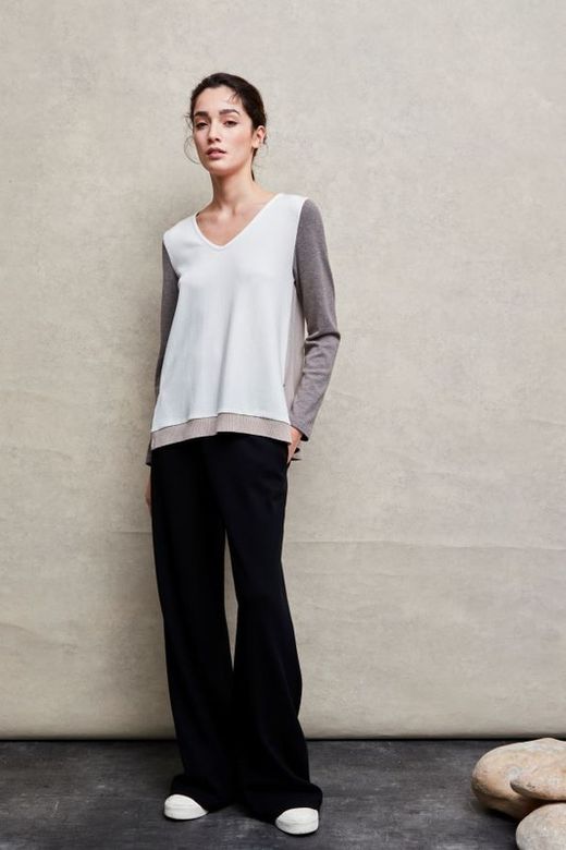 Sueter cuello pico oversize