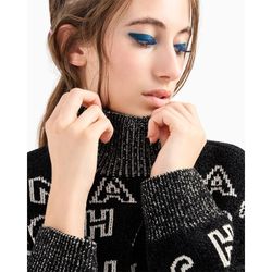 Sueter Jacquard estampado