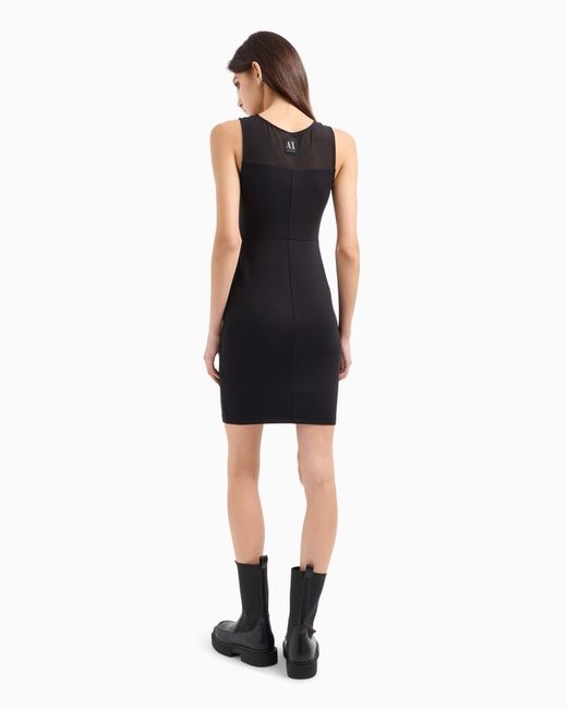 Vestido corto con tul