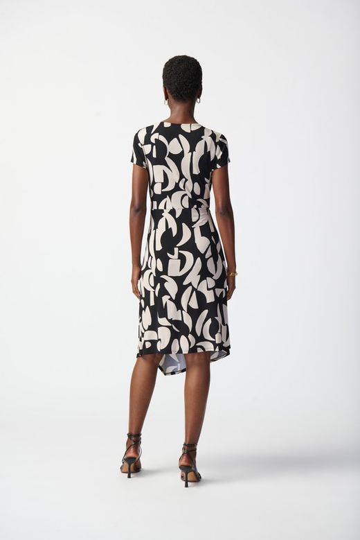 Vestido cruzado estampado